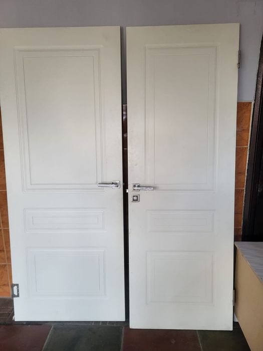 Продам 4 двери хорошие