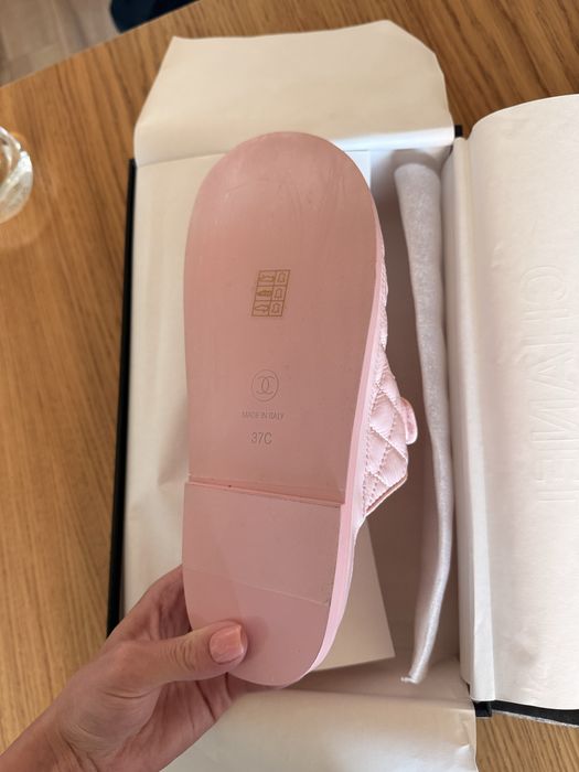Chanel розови сандали