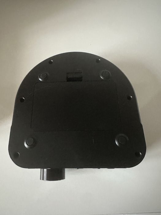 Уред за бял шум с батерии