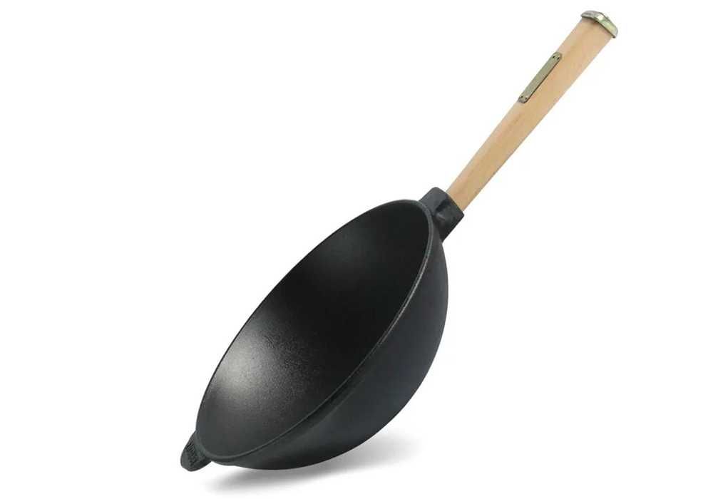 Чугунен УОК тиган с дървена дръжка, 24 см и 26 см
