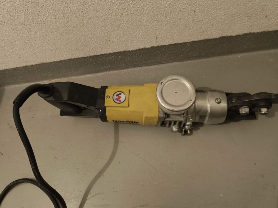Vind foarfeca hidraulica tăiere fier beton 12 mm max Wacker Neuson RCP 12/230