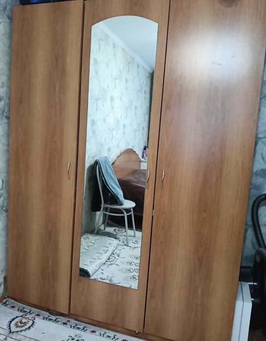 продам мебель в спальню