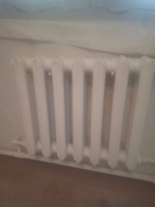 Продам б/у окны и батареи
