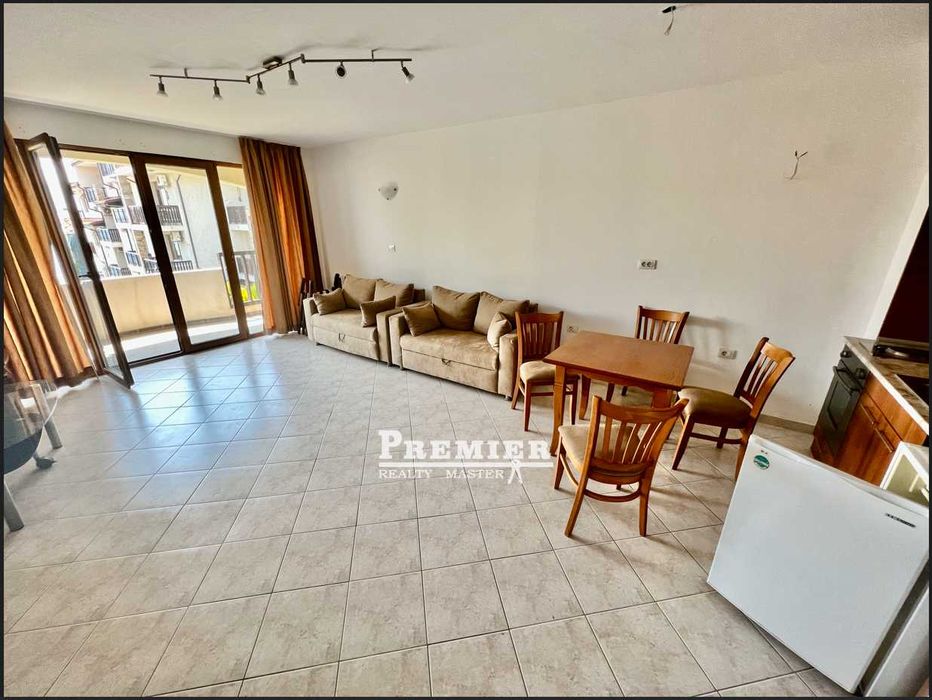 Продава се Двустаен апартамент в Бургас, Акациите - 77 кв.м за 1494 €/кв.м - Снимка #13