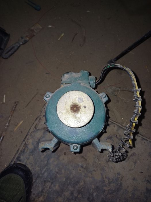 Трех фазный электродвигател