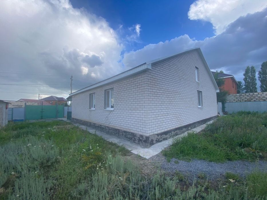 Продам дом район Акжар-2