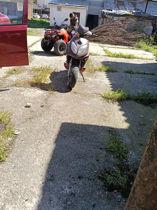 Vând scuter gy6 80cc 4t