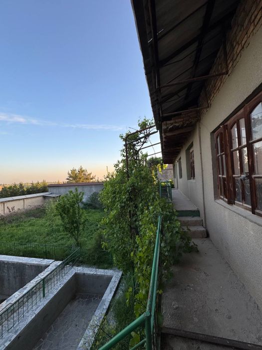 Dala hovli. 744 kv metr. Yashnabod tumani, daryo bo’yida joylashgan…..