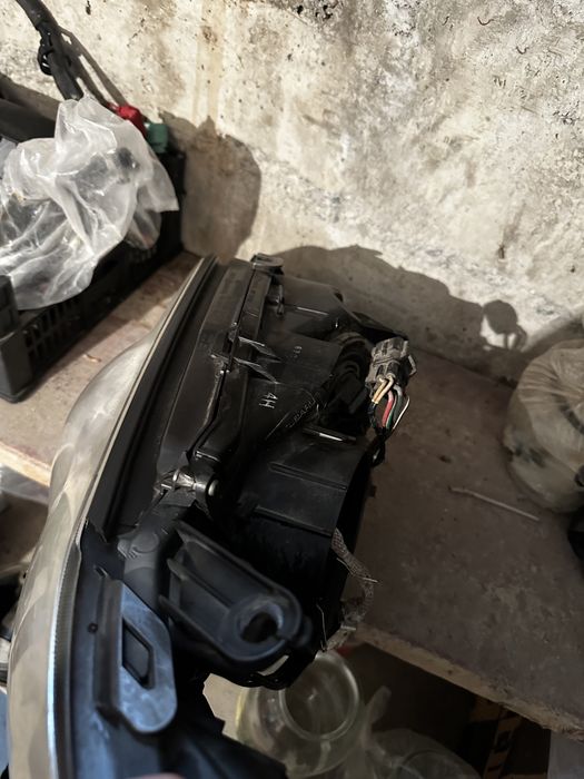 Фара левая субару легаси 2006