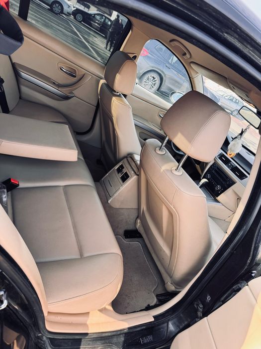 Vând BMW e90 an 2007