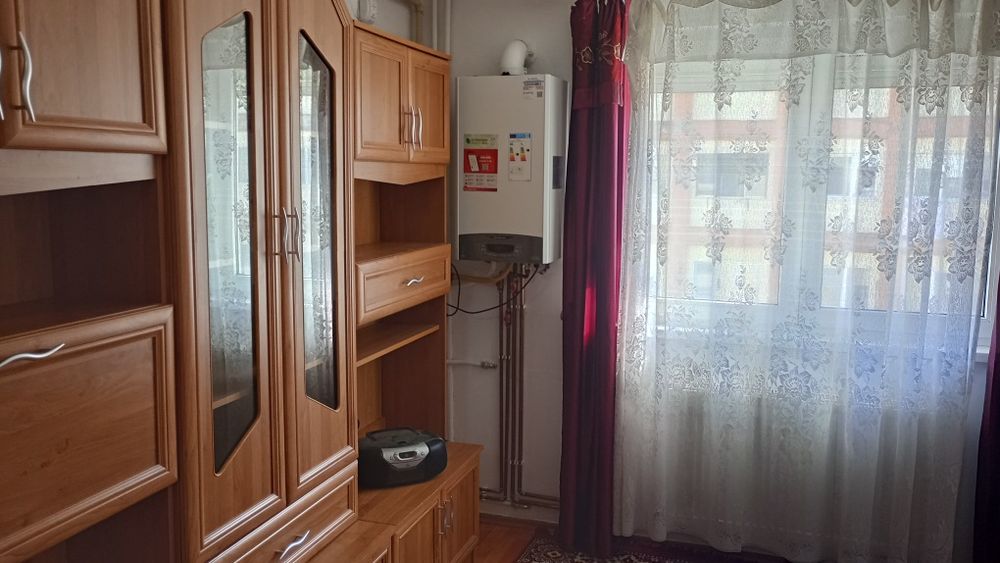 Particular Închiriez garsonieră