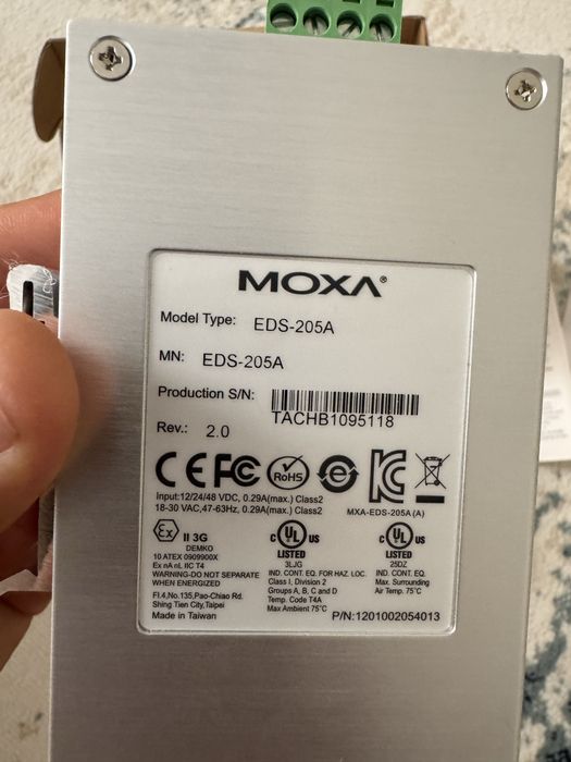 Каммутатор moxa eds-205a