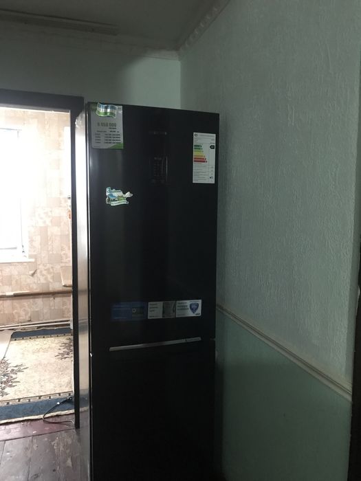 Ижарага студентла уй берилади. Фаррош ва ошпази бн