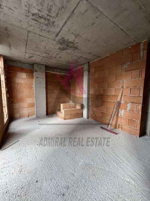 Продава се Тристаен апартамент в Варна, Цветен квартал - 78 кв.м за 2283 €/кв.м - Снимка #1