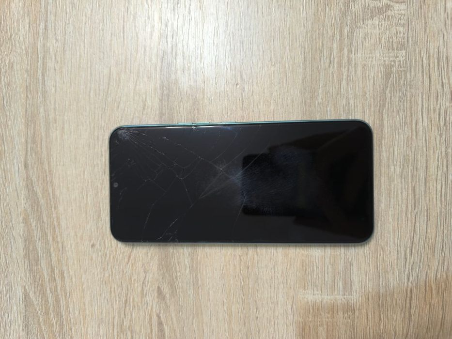 Продам телефон Техно