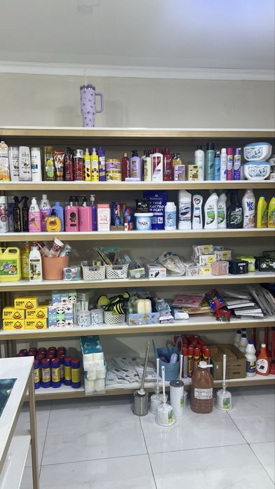 Продается стелажей и остравок