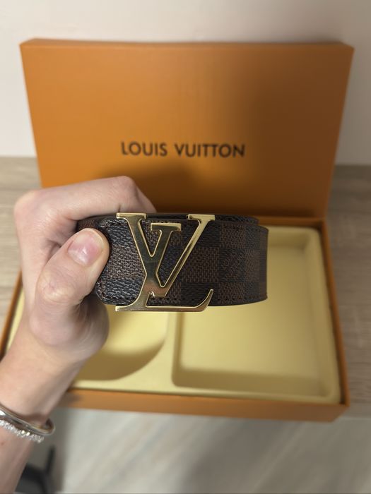 колан Louis Vuitton