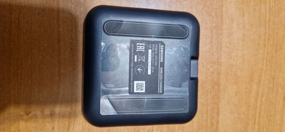 Безпроводная зарядка Samsung