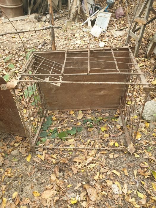 Железный вольер для собаки