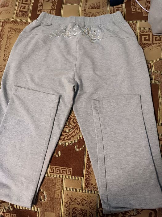 Спортивный костюм на девочку