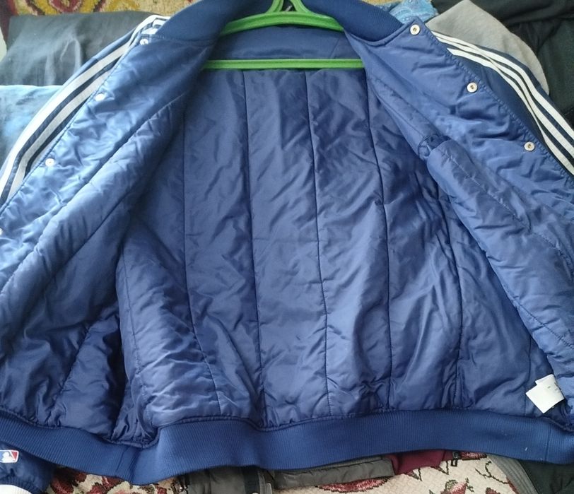 Продам куртку Адидас  мужская