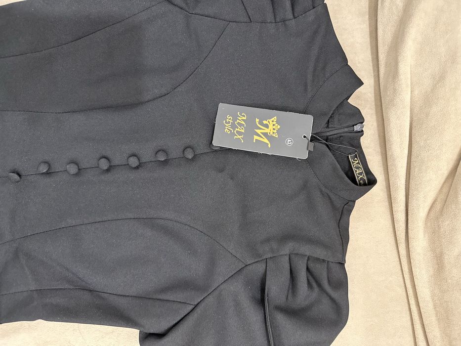 Продам платье красивое черное