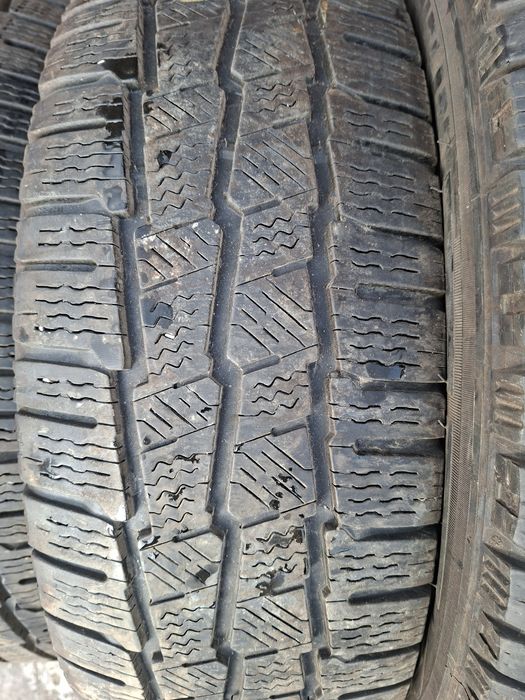 Продам шины. 215/60/17С  мишелин