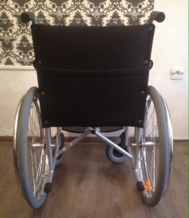 Инвалидная коляска из Германии отличного качества на прокат 24/7 дней.