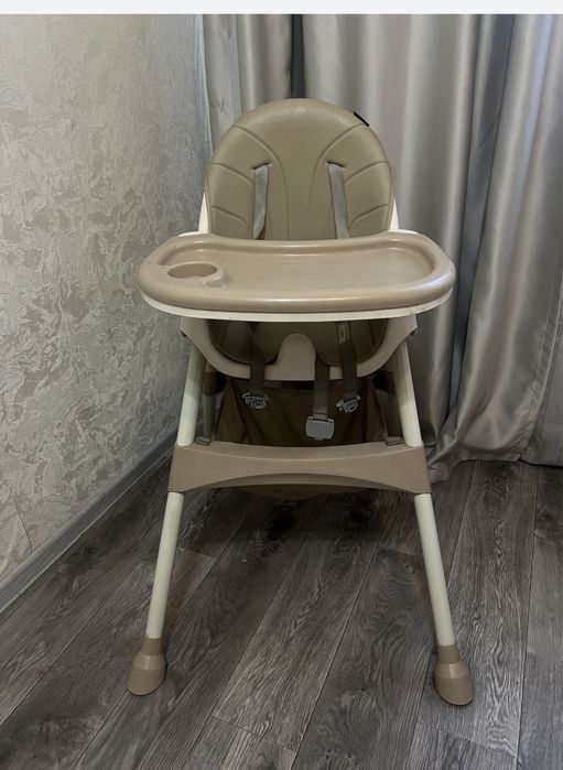 Продам детский стульчик для кормления.