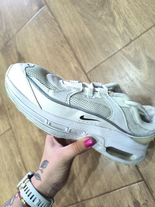 Дамски маратонки Nike