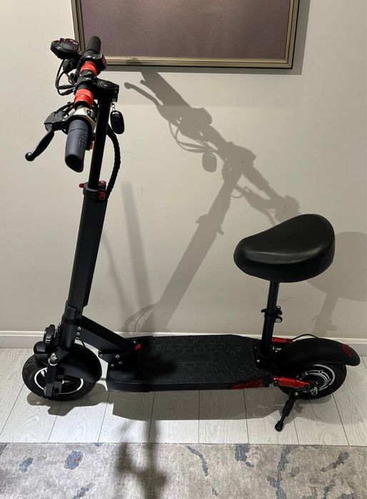 Drongo M4 elektro samakati