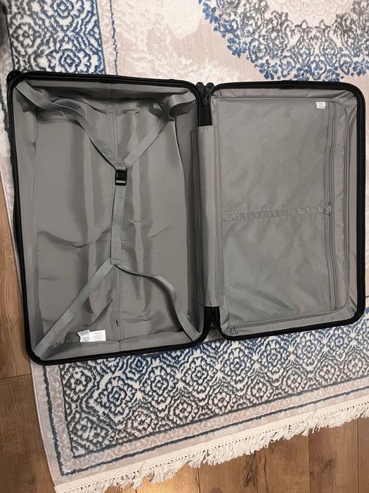 Продам чемодан Muji