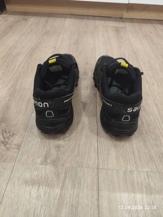 Кроссовки. Майкудук