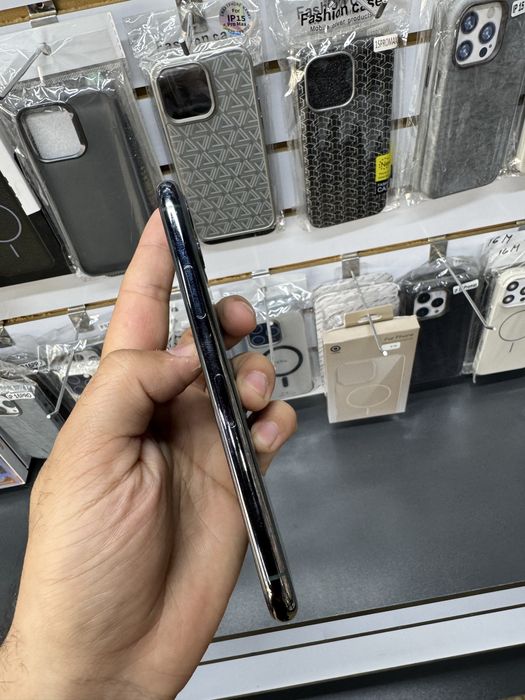 iphone 11 pro. 256GB.  ideal 68%