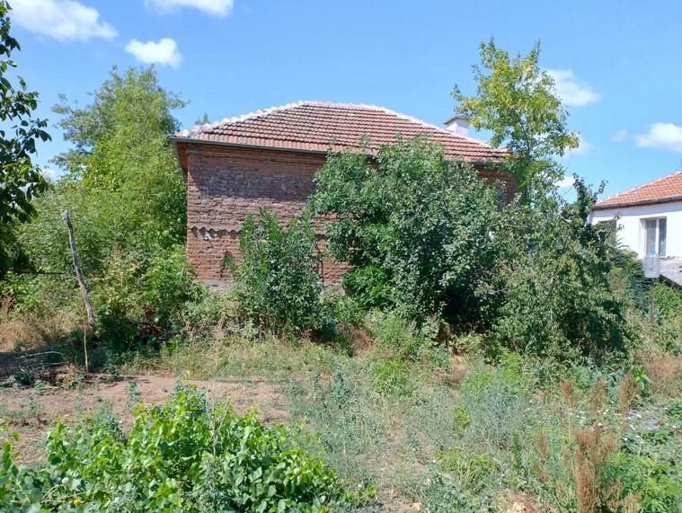 Продава се Къща в Бургас, Център - 106 кв.м за 161 €/кв.м - Снимка #3