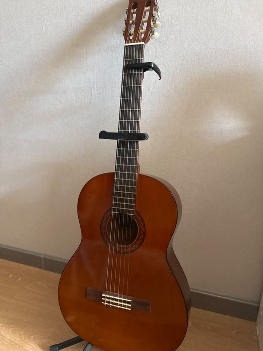 Классическая гитара YAMAHA C-40