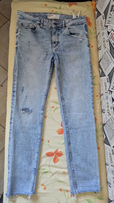 Blugi Bershka 30