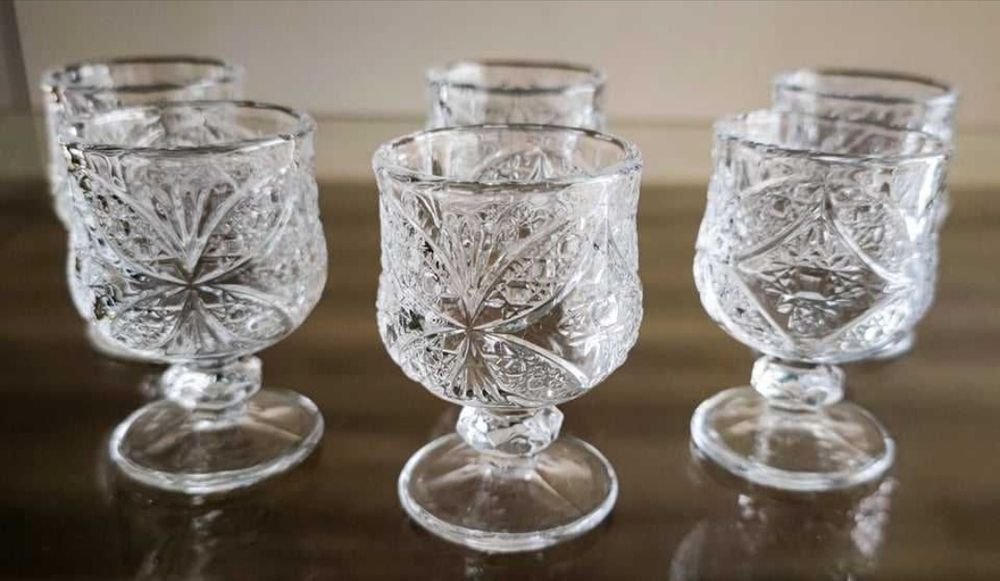 Кристален комплект