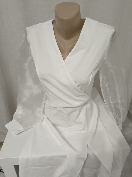 Платье размер S 3000тг