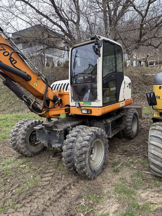 Excavator pe roti Terex TW 110