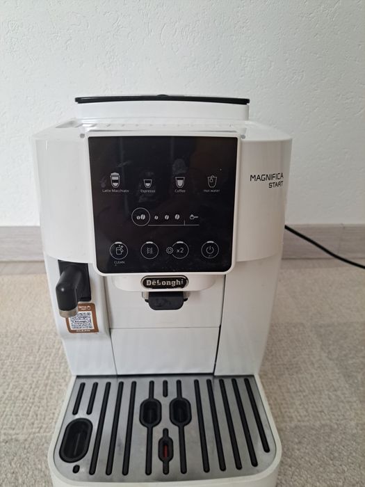 Espressor Delonghi Magnifica Start
