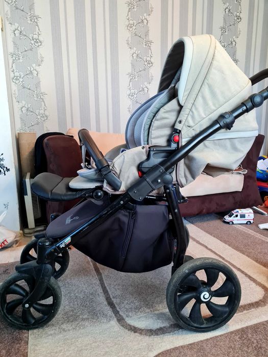 Бебешка количка Buba