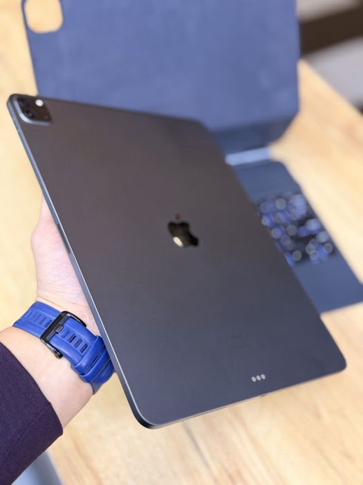 iPad Pro 13/128 M1  with wifi