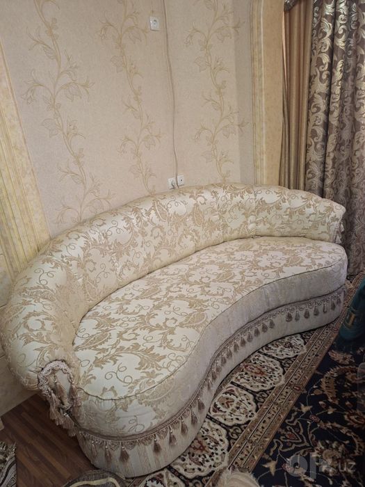 Продается срочно мягкий диван