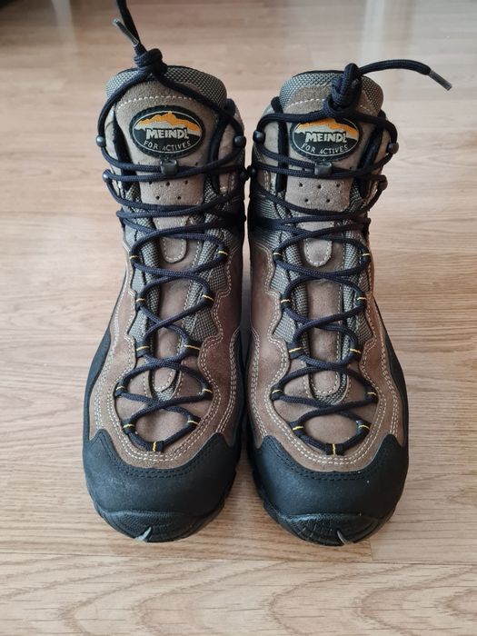 Bocanci drumetie Meindl goretex 45