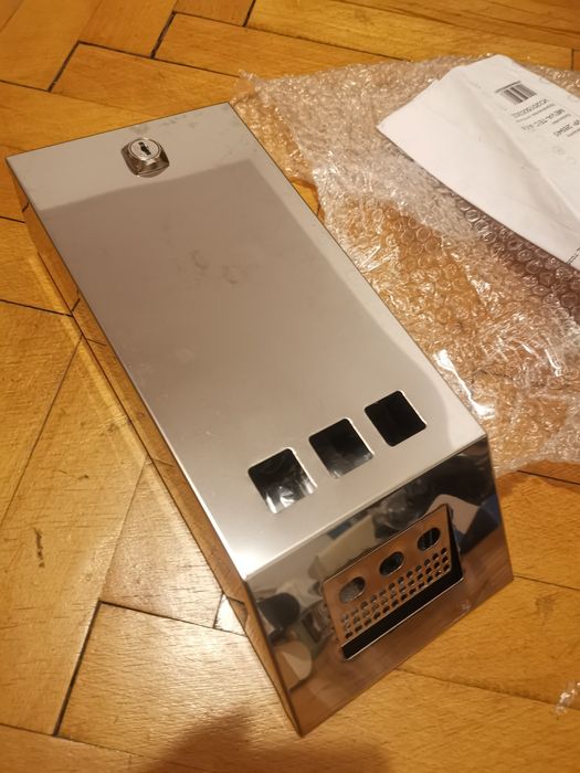 Scrumiera moderna din inox pentru exterior