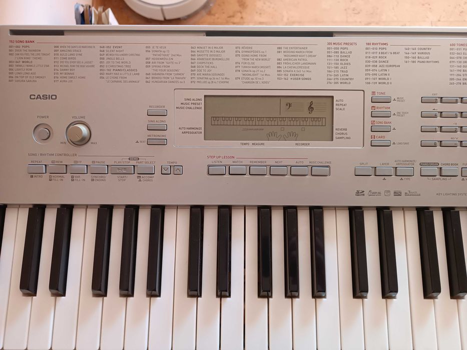 клавир CASIO LK 280