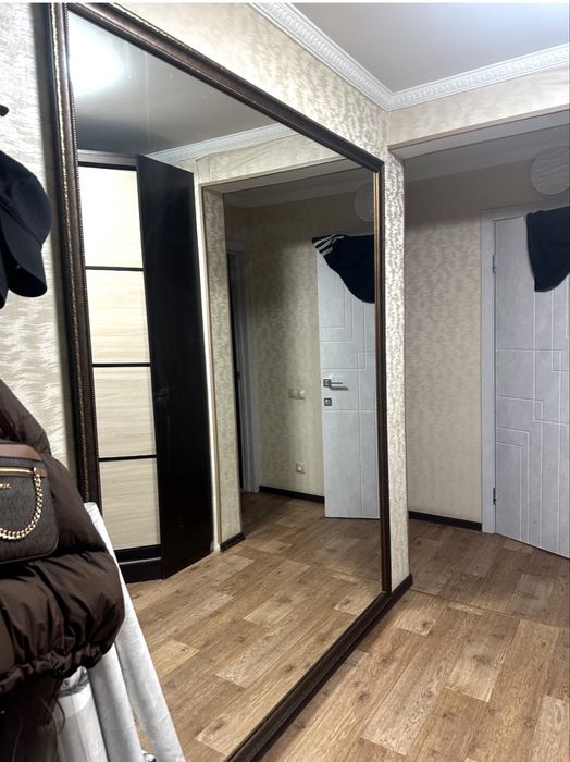 Продам большое зеркало 167*206