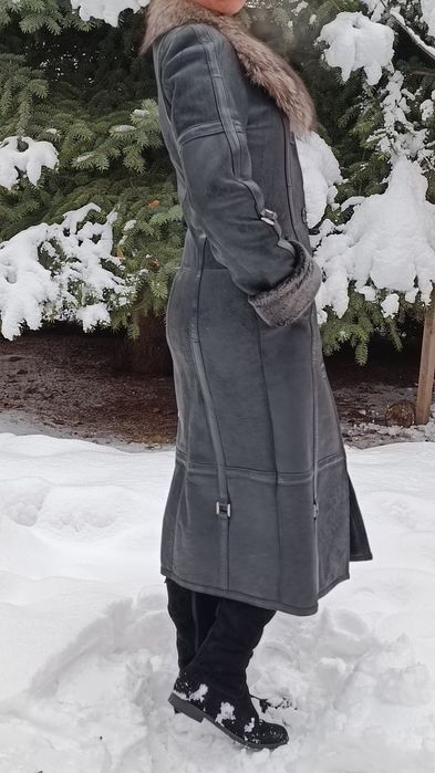 Дублёнка кожаная с меховым воротником, 40-42