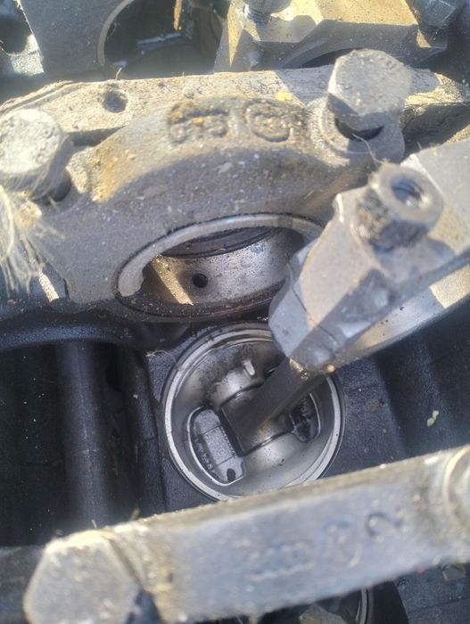 Запчасть двигатель ауди 80 1.8